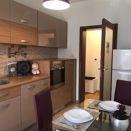 Paula Apartment Dumbravita  Bagian luar foto